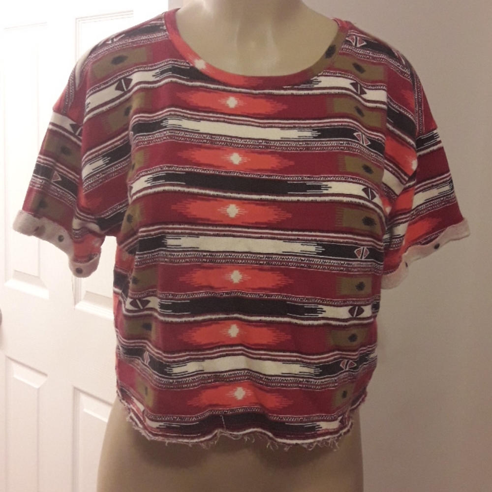 Tribal Forever 21 Cropped Top Size Medium